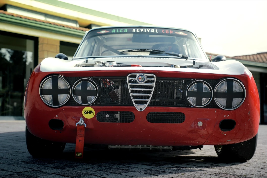1971 Alfa Romeo 2000 GT Veloce - Image 9 of 31