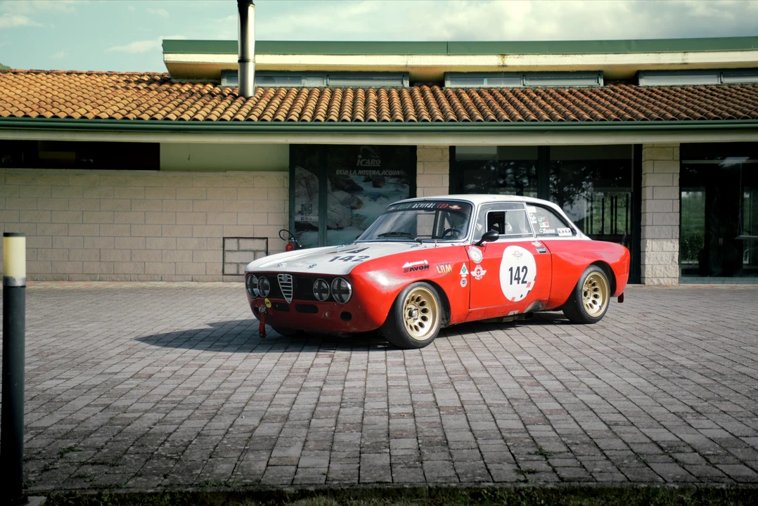1971 Alfa Romeo 2000 GT Veloce - Image 30 of 31