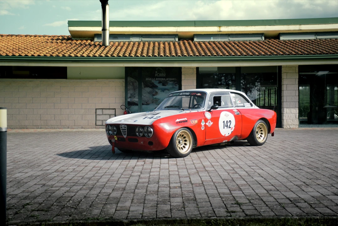 1971 Alfa Romeo 2000 GT Veloce - Image 3 of 31