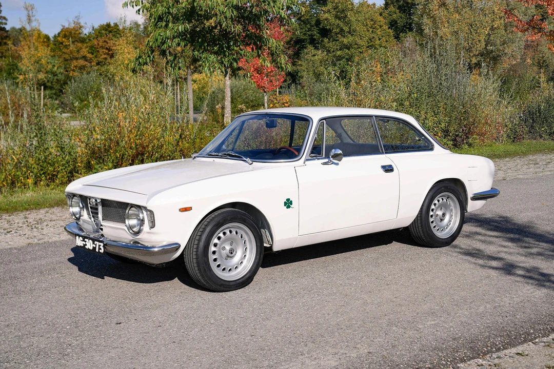 1971 Alfa Romeo GT 1300 Junior - Image 19 of 21