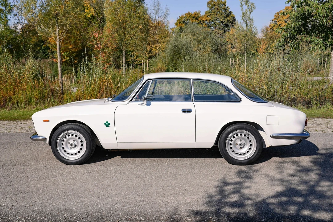 1971 Alfa Romeo GT 1300 Junior - Image 12 of 21