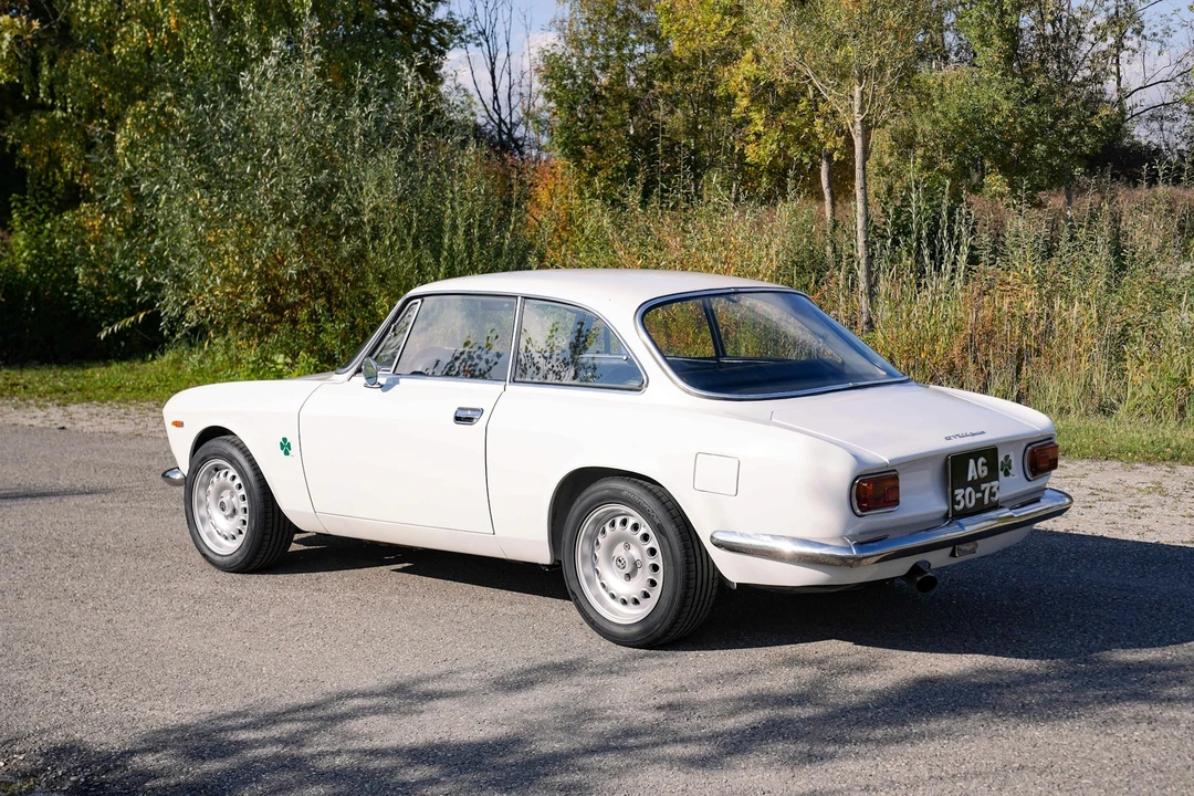 1971 Alfa Romeo GT 1300 Junior - Image 13 of 21