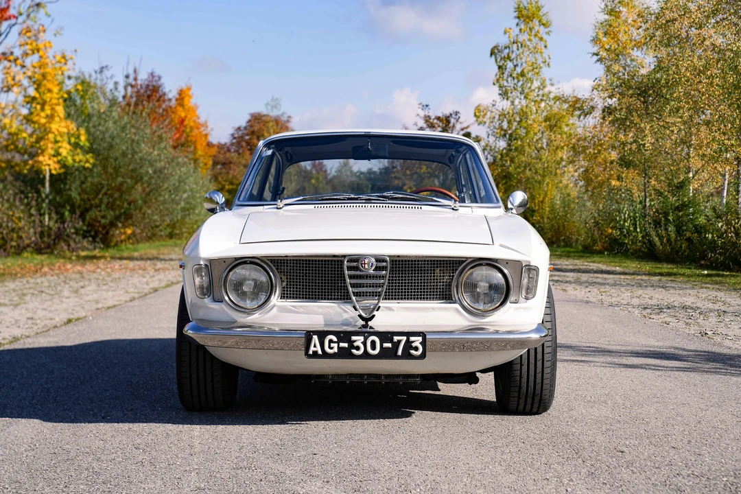 1971 Alfa Romeo GT 1300 Junior - Image 2 of 21