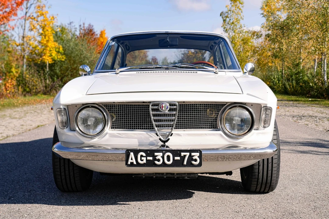 1971 Alfa Romeo GT 1300 Junior - Image 18 of 21