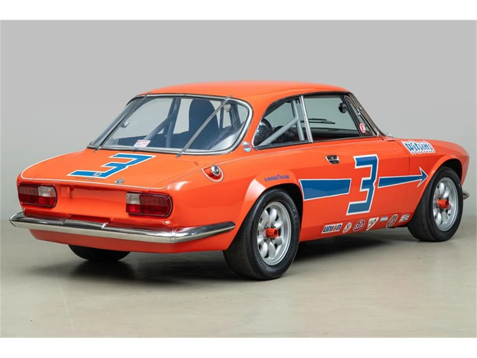 1971 Alfa Romeo 1750 GT Veloce - Image 9 of 31