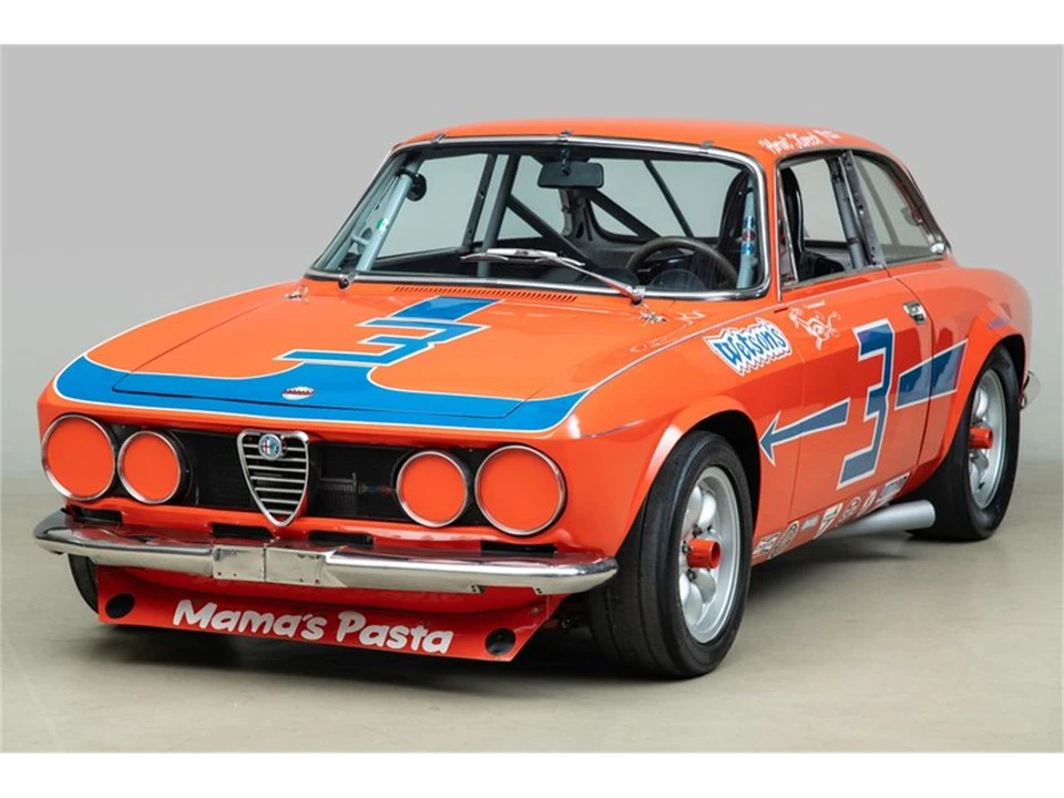 1971 Alfa Romeo 1750 GT Veloce - Image 2 of 31