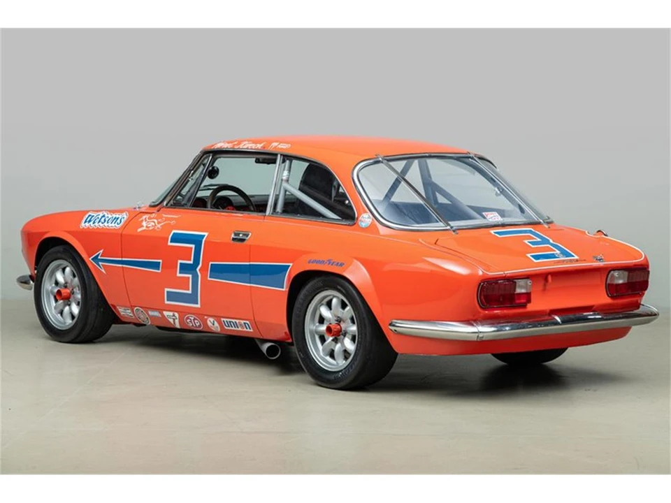 1971 Alfa Romeo 1750 GT Veloce - Image 4 of 31