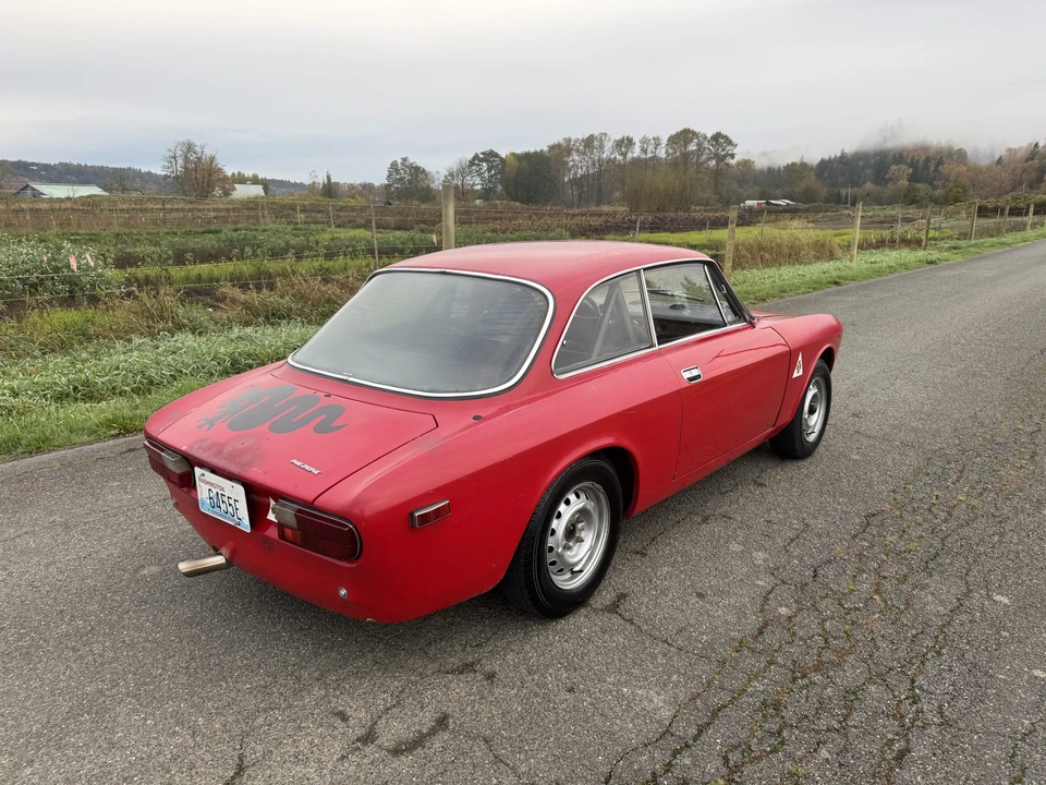 1971 Alfa Romeo 1750 GT Veloce - Image 10 of 31