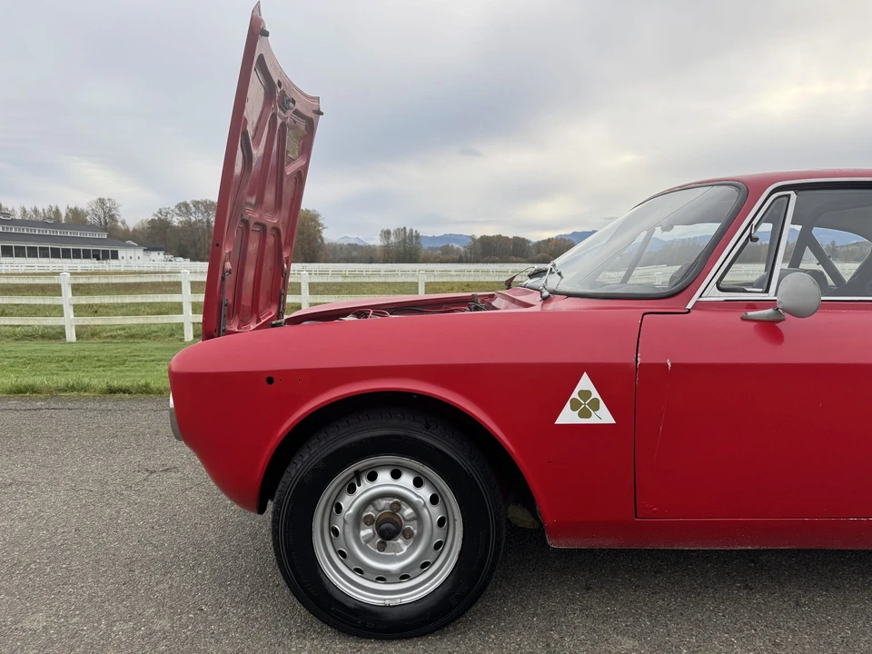 1971 Alfa Romeo 1750 GT Veloce - Image 15 of 31
