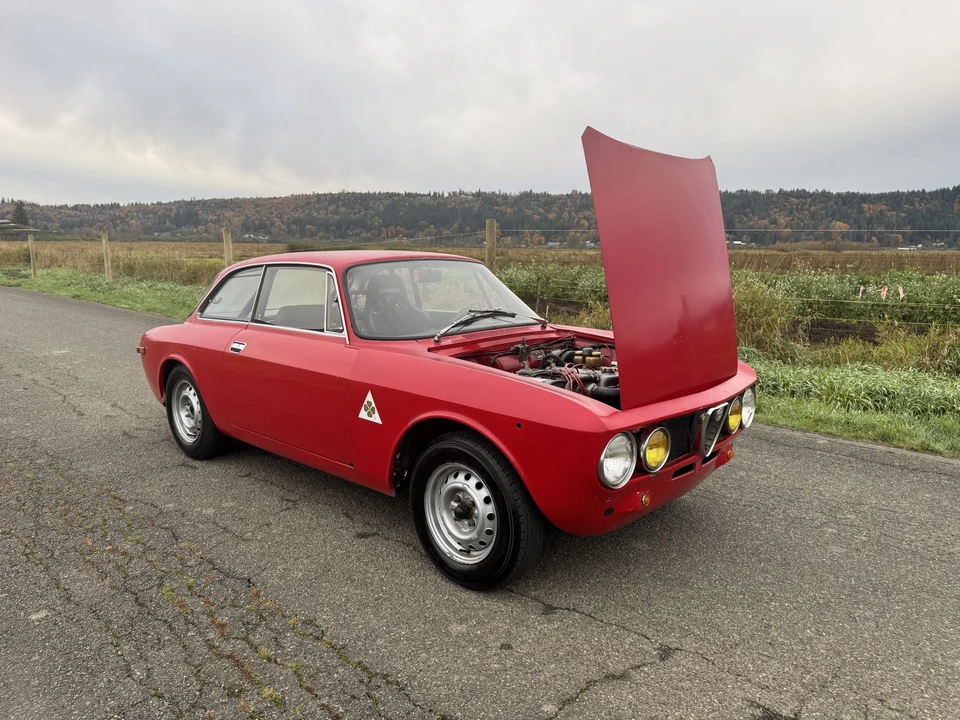 1971 Alfa Romeo 1750 GT Veloce - Image 14 of 31
