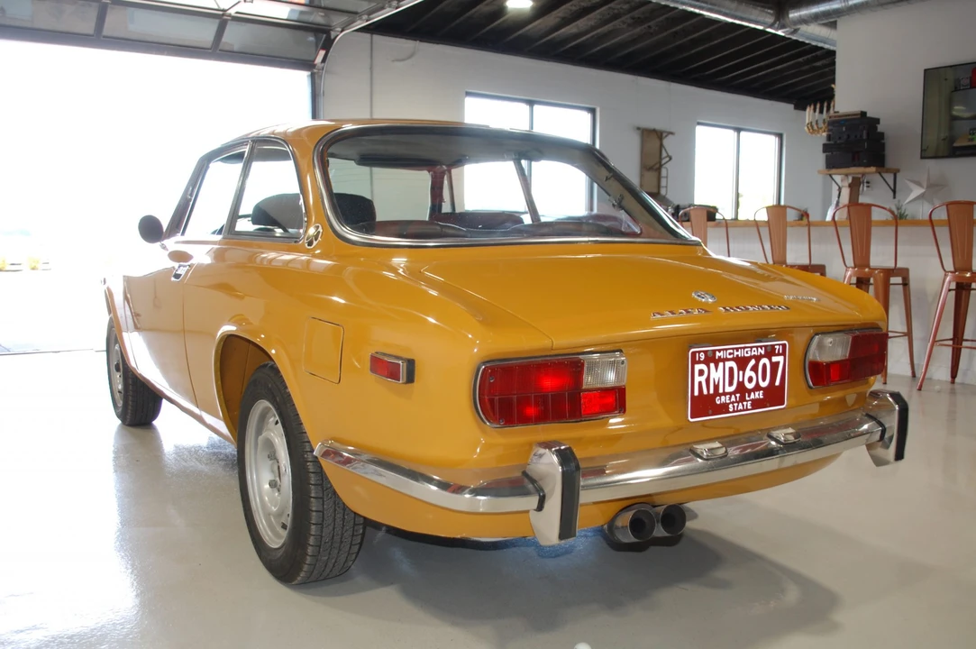 1971 Alfa Romeo 1750 GT Veloce - Image 8 of 31