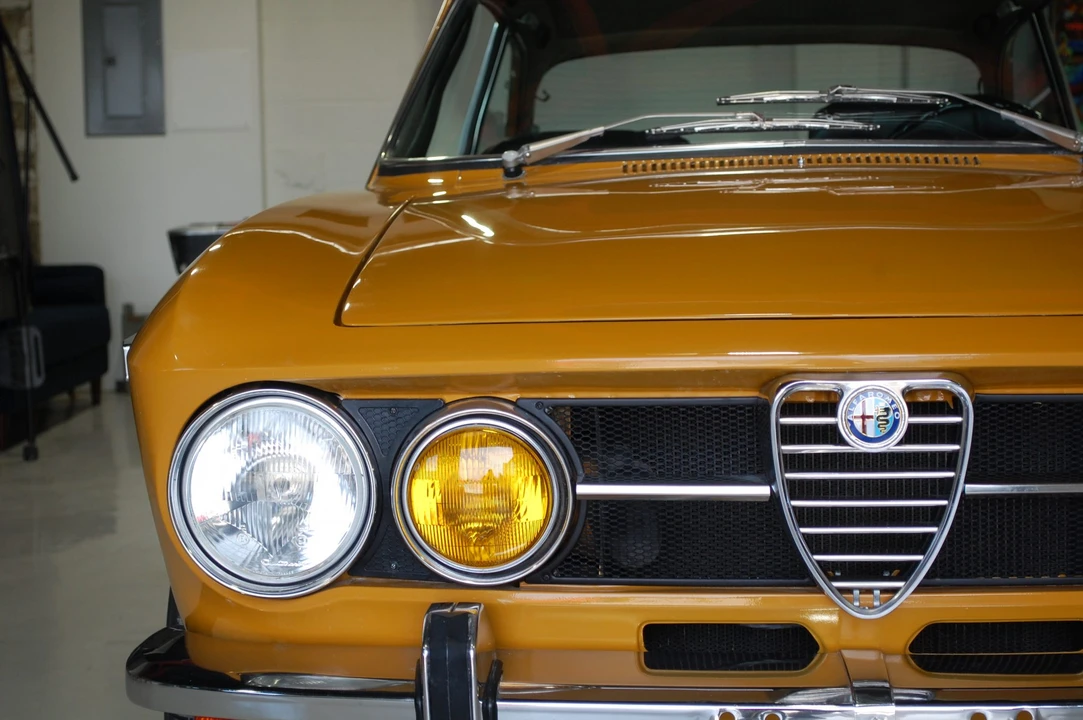 1971 Alfa Romeo 1750 GT Veloce - Image 14 of 31
