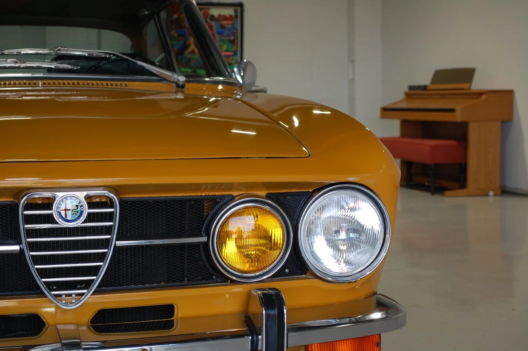 1971 Alfa Romeo 1750 GT Veloce - Image 19 of 31