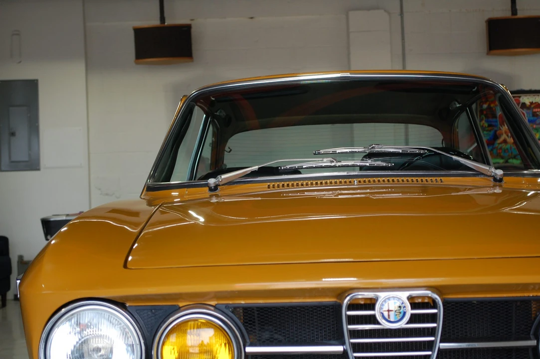1971 Alfa Romeo 1750 GT Veloce - Image 15 of 31