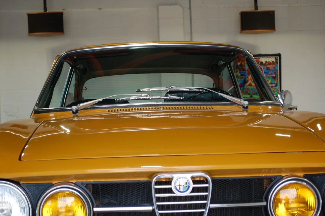1971 Alfa Romeo 1750 GT Veloce - Image 17 of 31