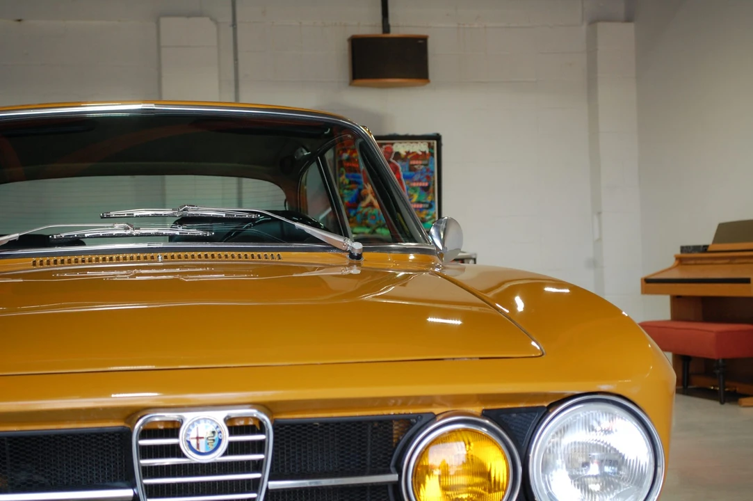 1971 Alfa Romeo 1750 GT Veloce - Image 18 of 31