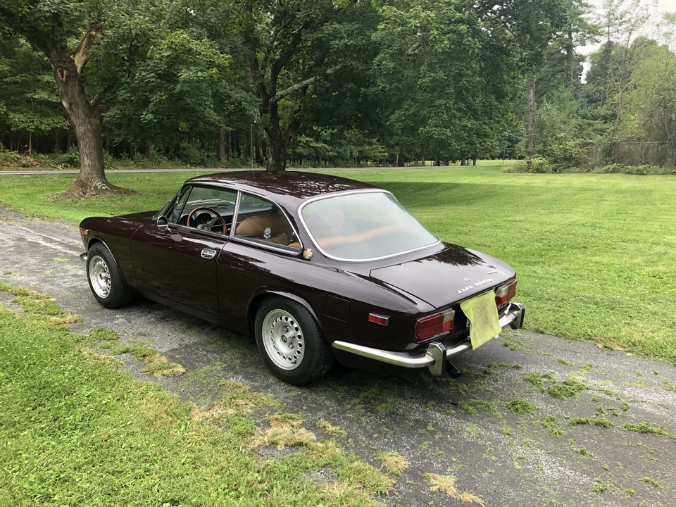 1971 Alfa Romeo 1750 GT Veloce - Image 4 of 31