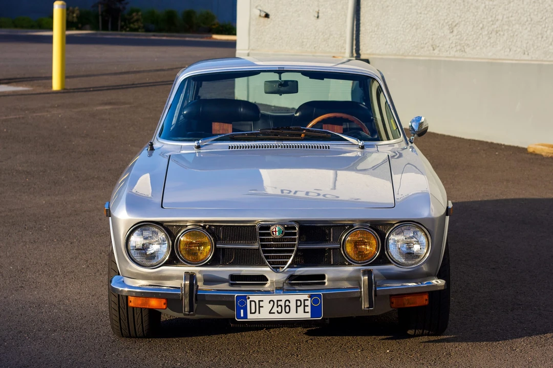 1971 Alfa Romeo 1750 GT Veloce - Image 6 of 31