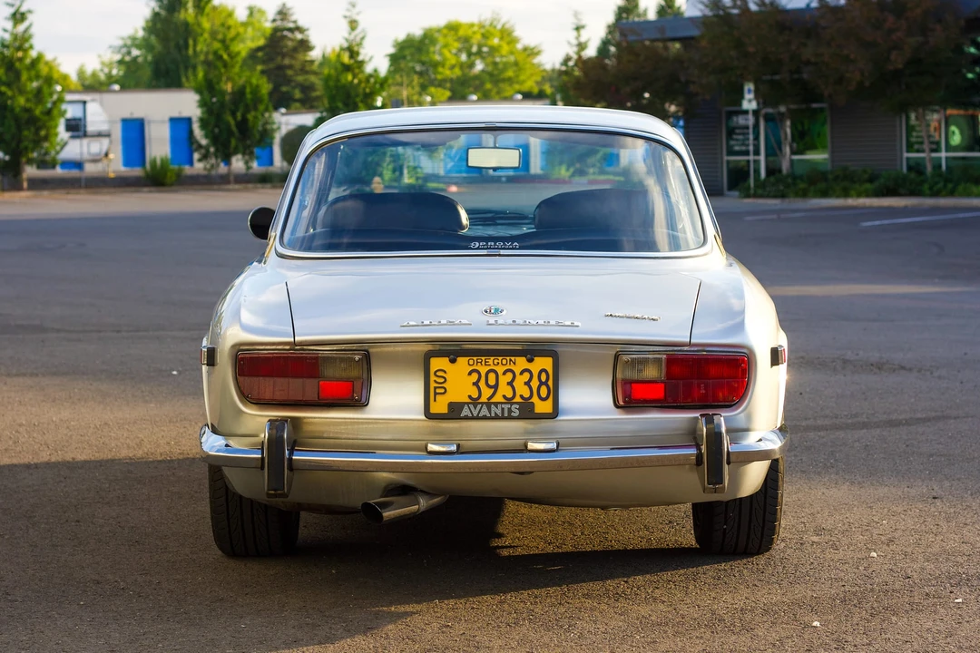 1971 Alfa Romeo 1750 GT Veloce - Image 17 of 31
