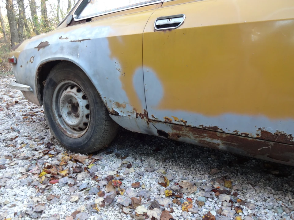 1971 Alfa Romeo 1750 GT Veloce - Image 16 of 31