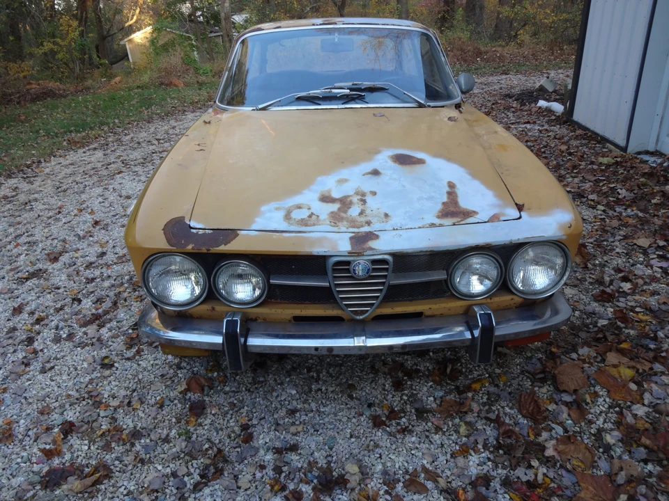 1971 Alfa Romeo 1750 GT Veloce - Image 2 of 31
