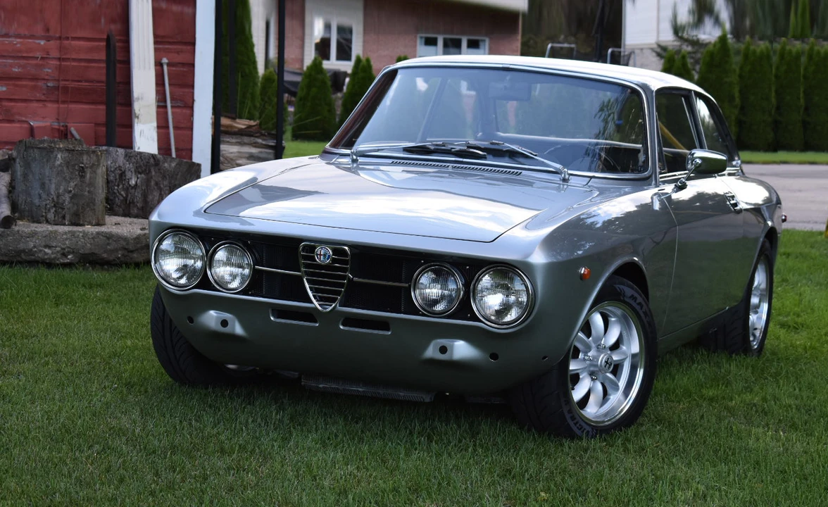 1971 Alfa Romeo 2000 GT Veloce - Image 4 of 31