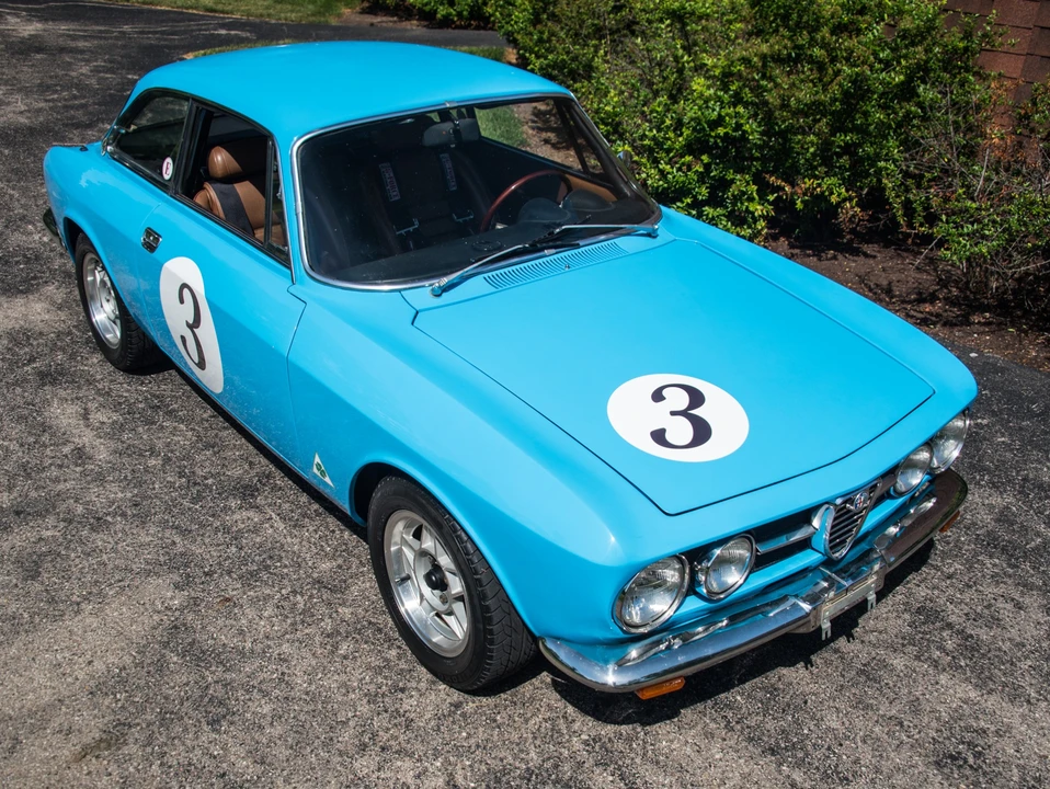 1971 Alfa Romeo 2000 GT Veloce - Image 4 of 31