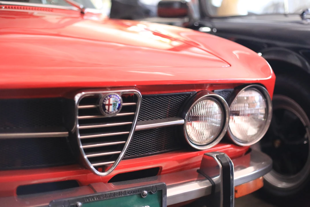 1971 Alfa Romeo 1750 GT Veloce - Image 13 of 31