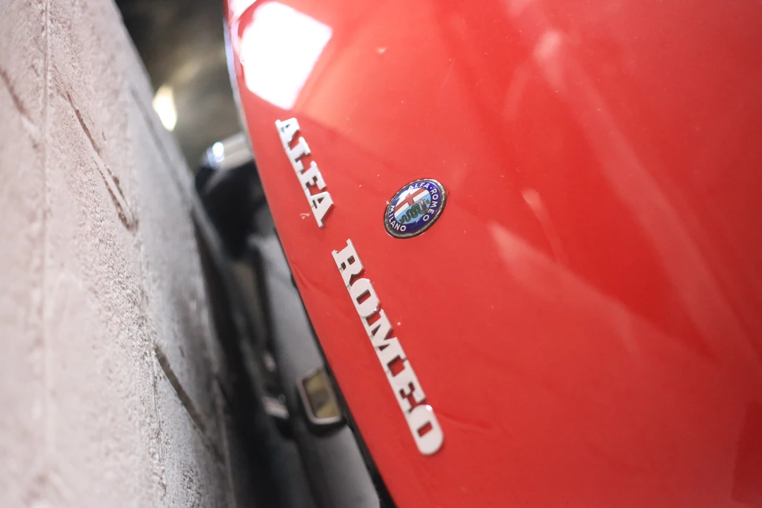 1971 Alfa Romeo 1750 GT Veloce - Image 17 of 31