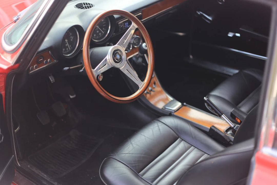 1971 Alfa Romeo 1750 GT Veloce - Image 30 of 31
