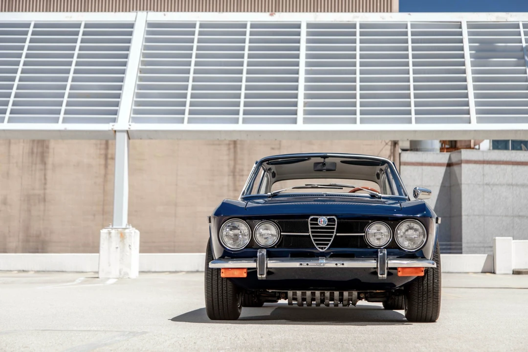 1971 Alfa Romeo 2000 GT Veloce - Image 5 of 31