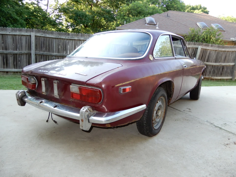 1971 Alfa Romeo 2000 GT Veloce - Image 4 of 31
