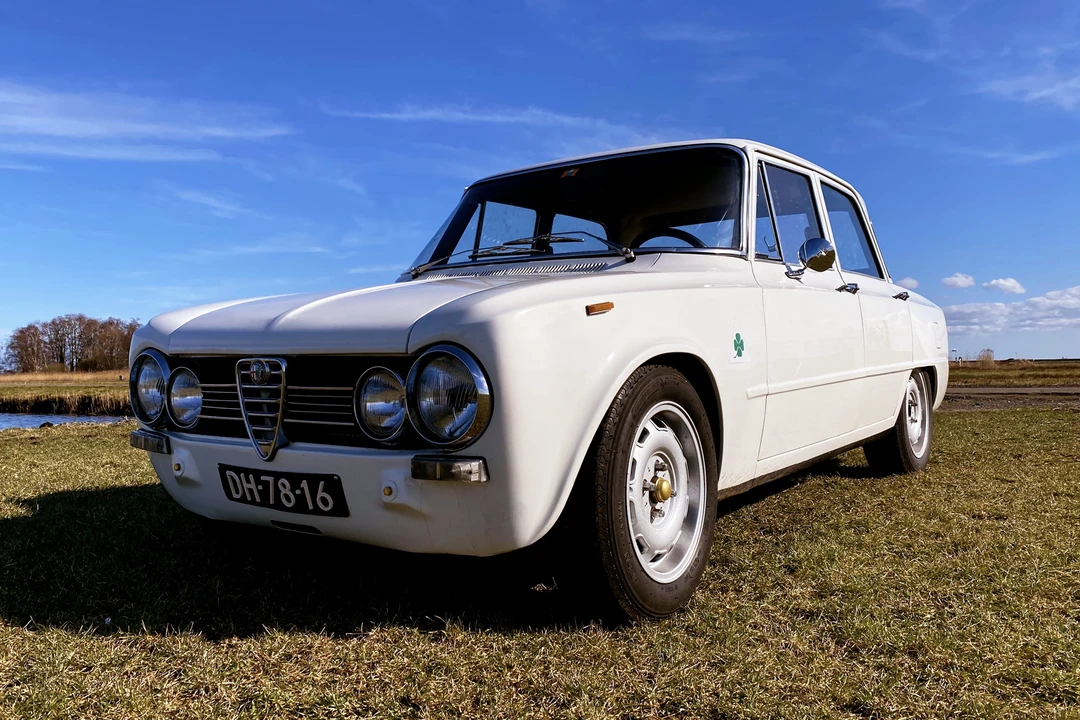 1971 Alfa Romeo 2000 GT Veloce - Image 2 of 31