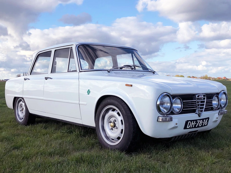1971 Alfa Romeo 2000 GT Veloce - Image 14 of 31