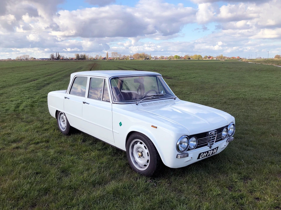 1971 Alfa Romeo 2000 GT Veloce - Image 13 of 31