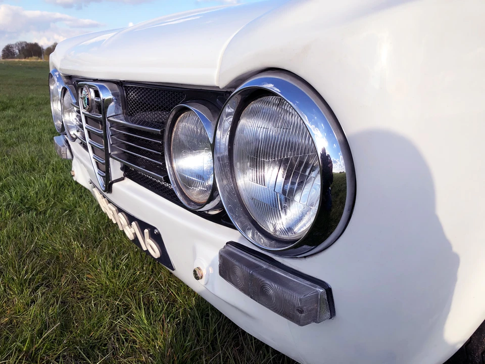 1971 Alfa Romeo 2000 GT Veloce - Image 23 of 31