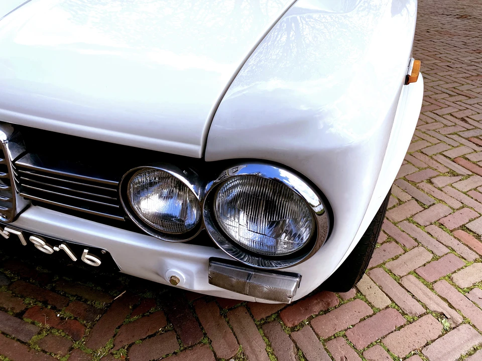 1971 Alfa Romeo 2000 GT Veloce - Image 21 of 31