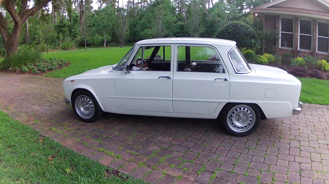 1971 Alfa Romeo GT 1300 Junior - Image 3 of 31