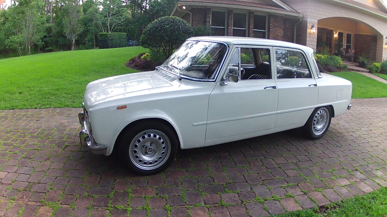 1971 Alfa Romeo GT 1300 Junior - Image 5 of 31