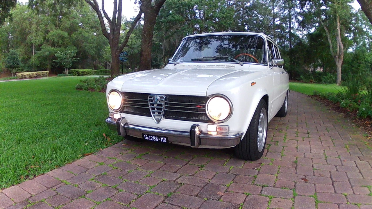 1971 Alfa Romeo GT 1300 Junior - Image 6 of 31