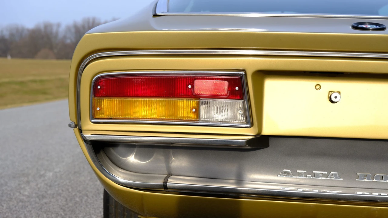 1971 Alfa Romeo Montreal - Image 19 of 31
