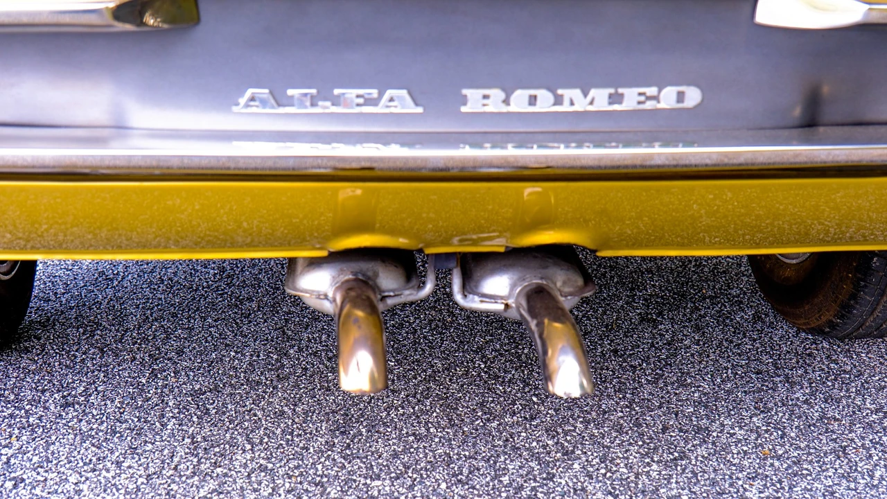 1971 Alfa Romeo Montreal - Image 26 of 31