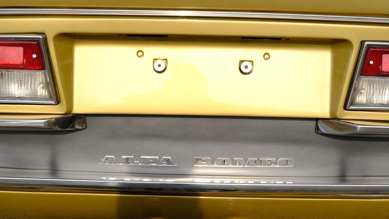 1971 Alfa Romeo Montreal - Image 25 of 31