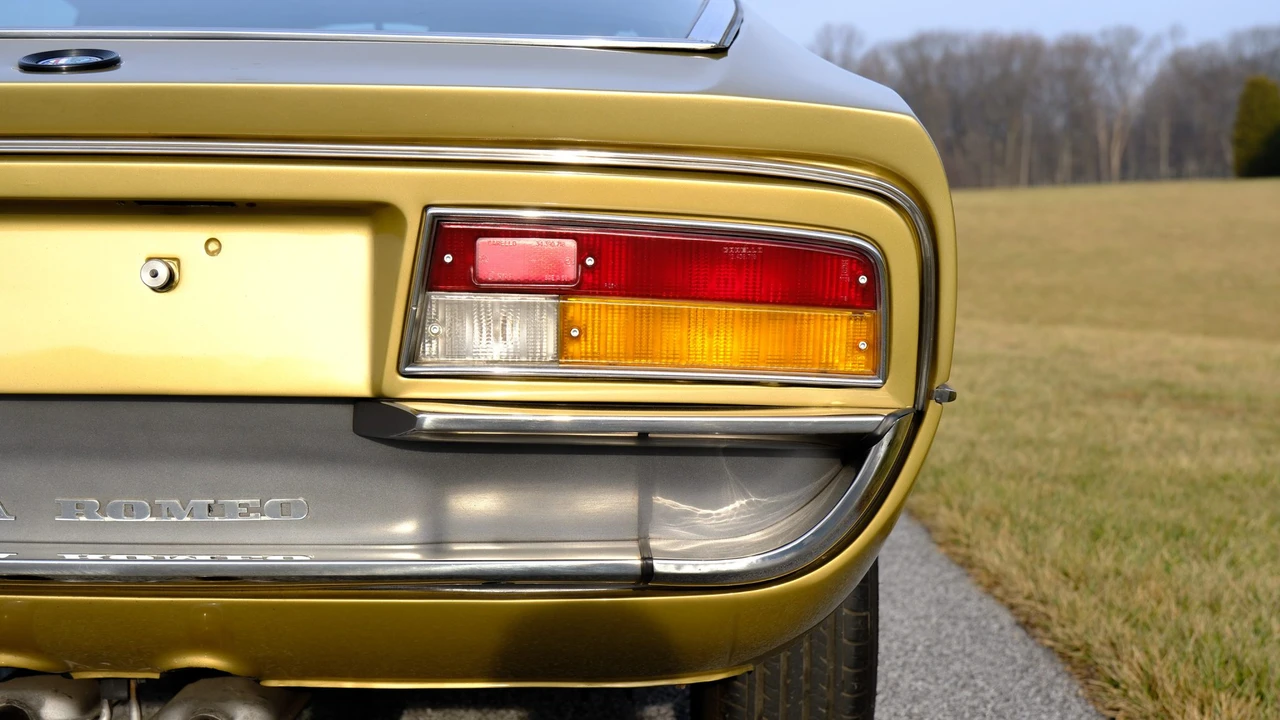 1971 Alfa Romeo Montreal - Image 20 of 31