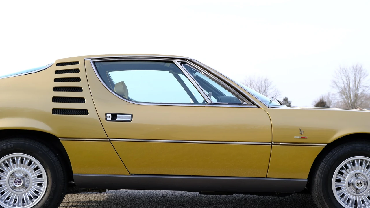 1971 Alfa Romeo Montreal - Image 15 of 31
