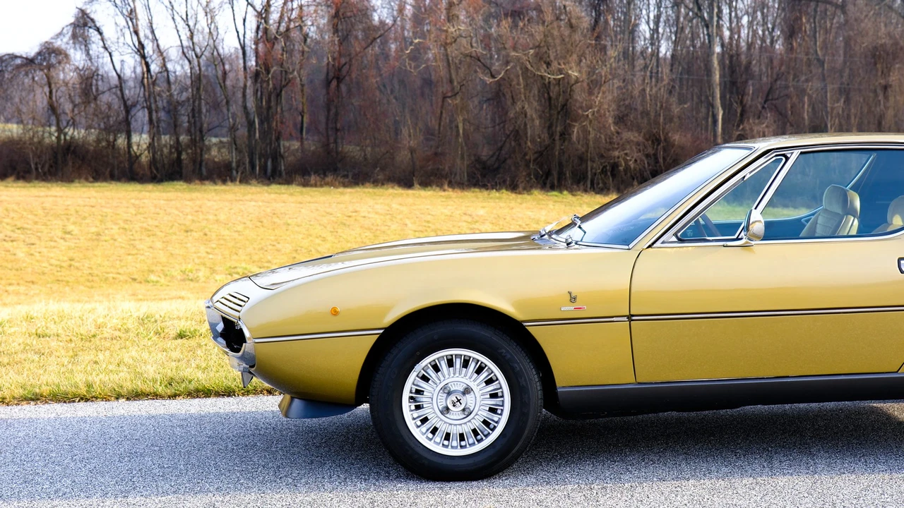 1971 Alfa Romeo Montreal - Image 11 of 31