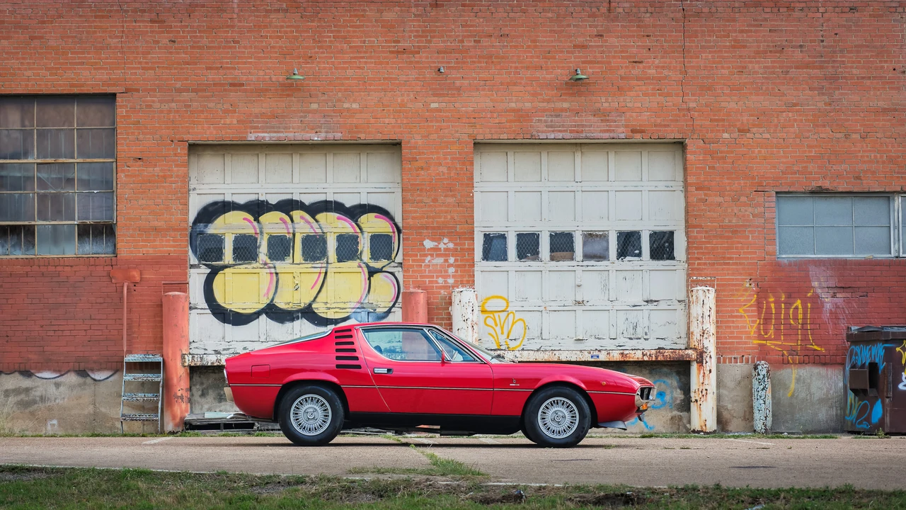 1971 Alfa Romeo Montreal - Image 11 of 31