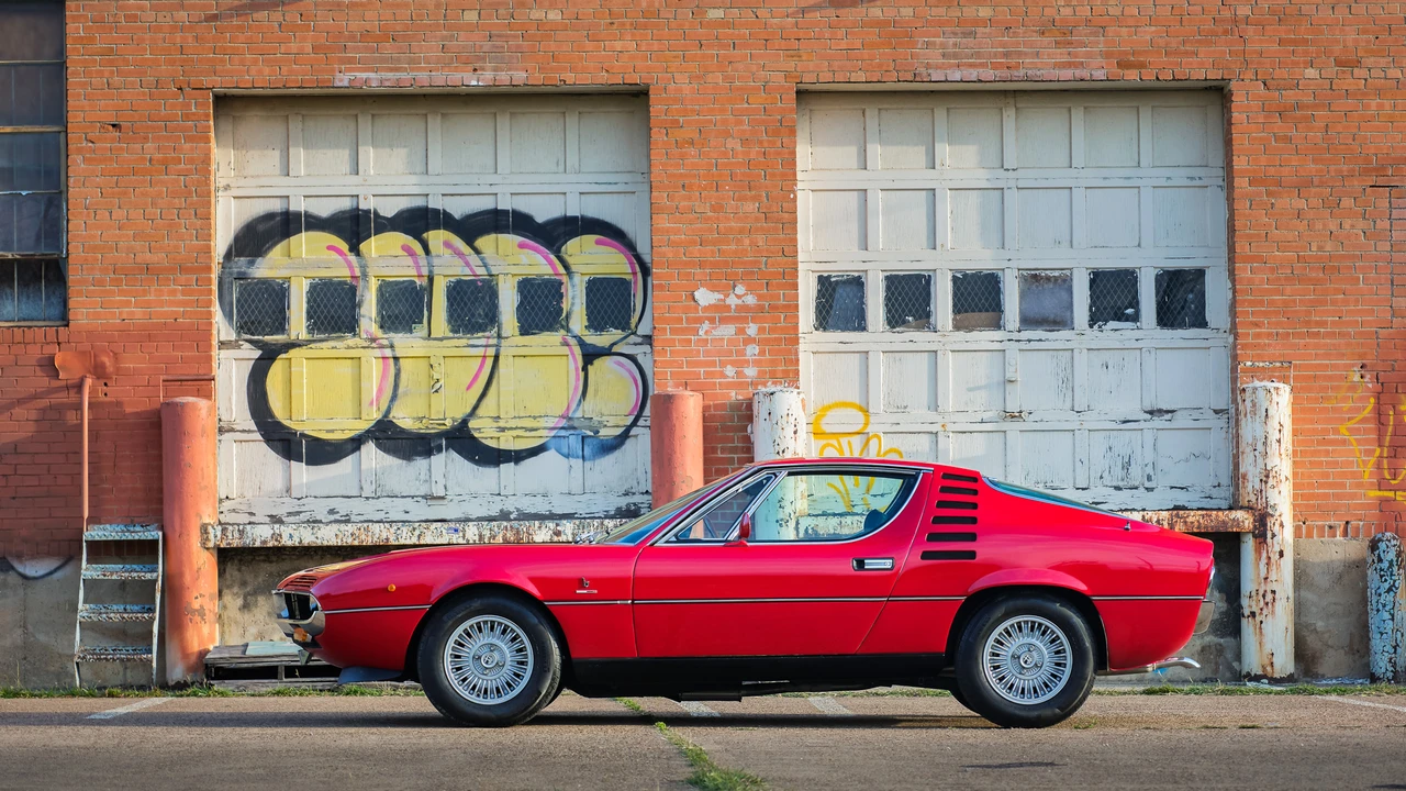 1971 Alfa Romeo Montreal - Image 4 of 31