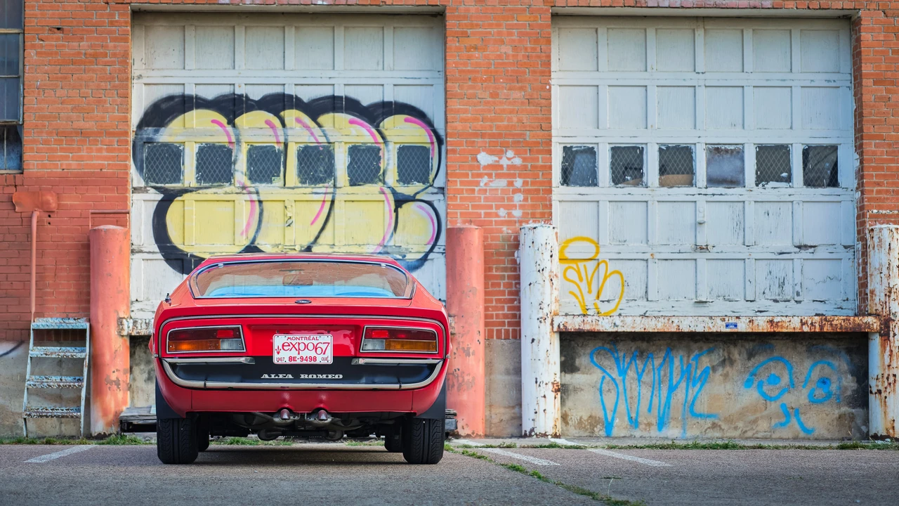 1971 Alfa Romeo Montreal - Image 18 of 31