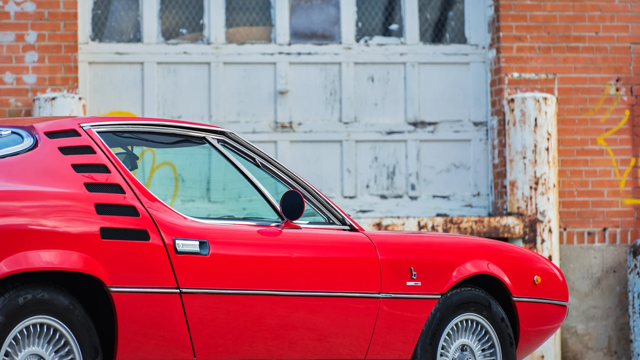 1971 Alfa Romeo Montreal - Image 30 of 31